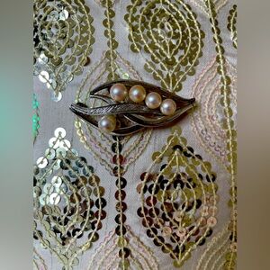 Sterling Silver & Pearl Pin